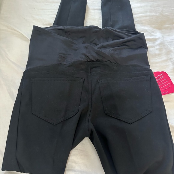 Isabel Black Maternity Pants - Picture 3 of 3